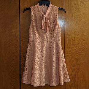 Forever 21 Pink Lacy Floral Dress 💗